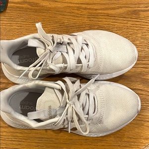 Cream adidas tennis shoes